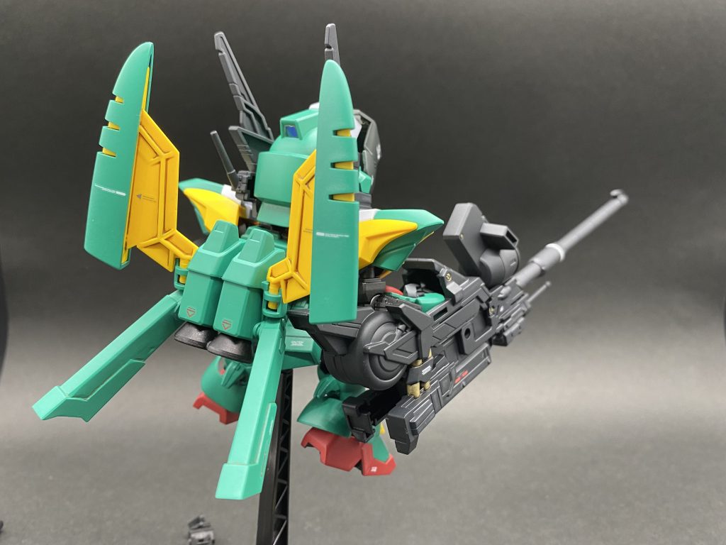 シェルフノズルはキャノンを構えるのに邪魔だったので取り外しています。