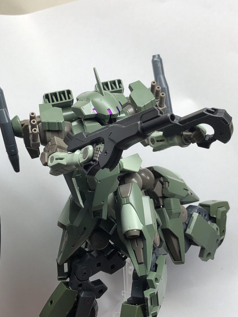 武装はザウォートとティルトローターパックから拝借。