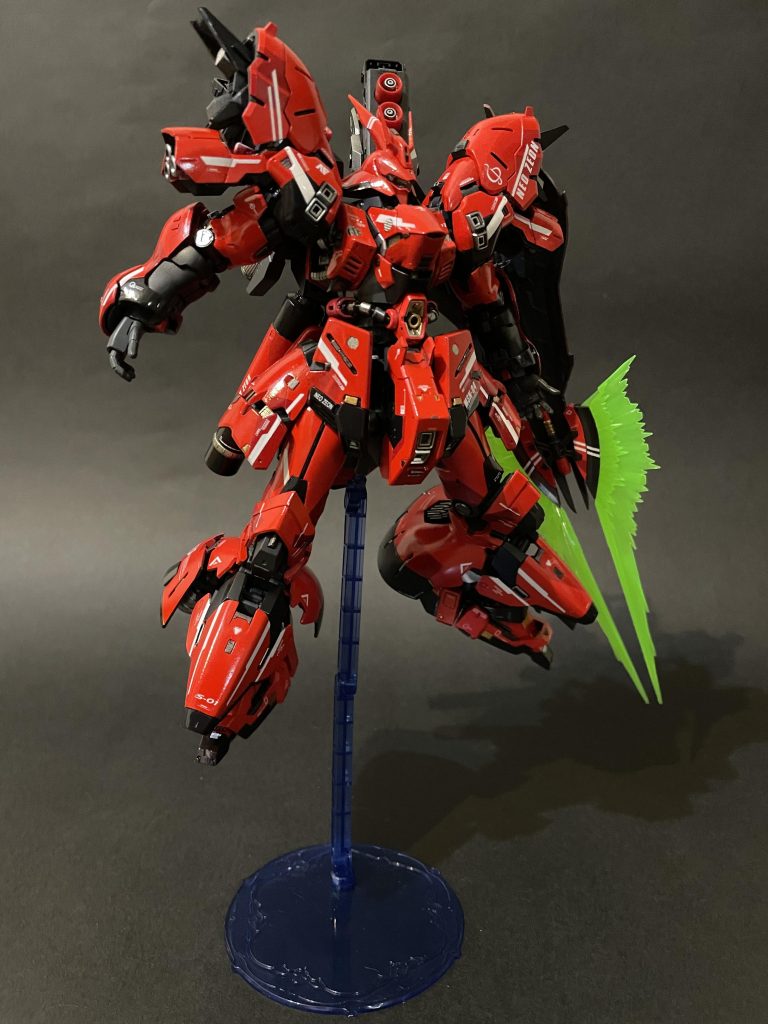 なんか机にあったスタンドを使って撮影してるんですが…このスタンド何？