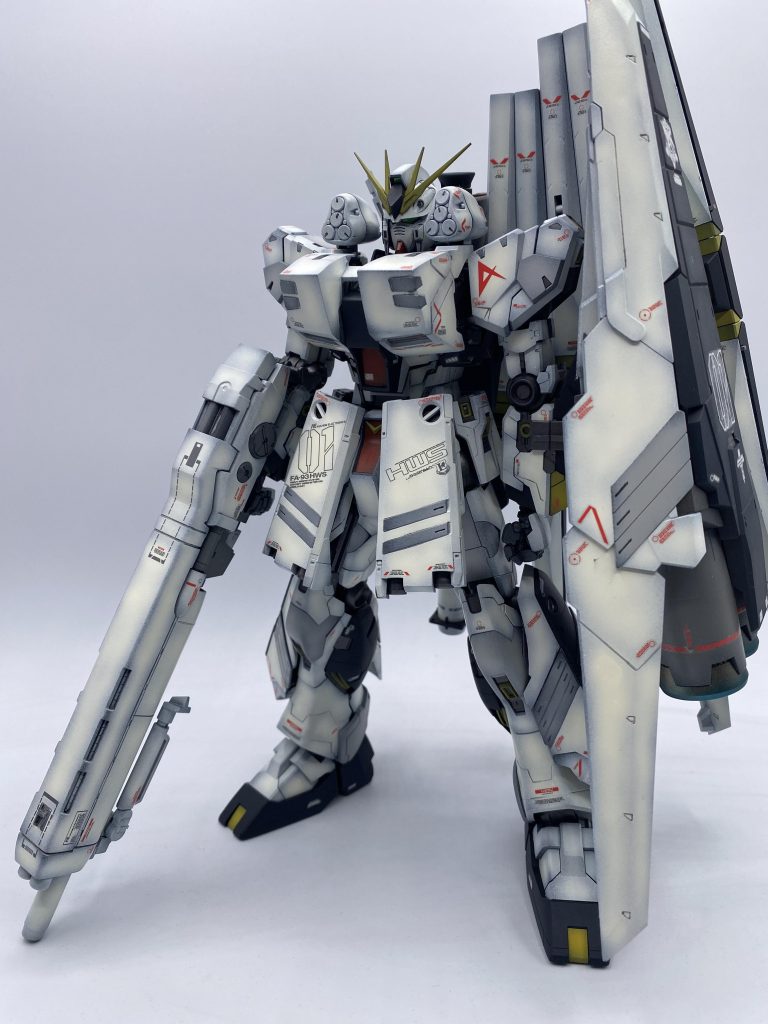 黒下地からのグラデーション塗装です。