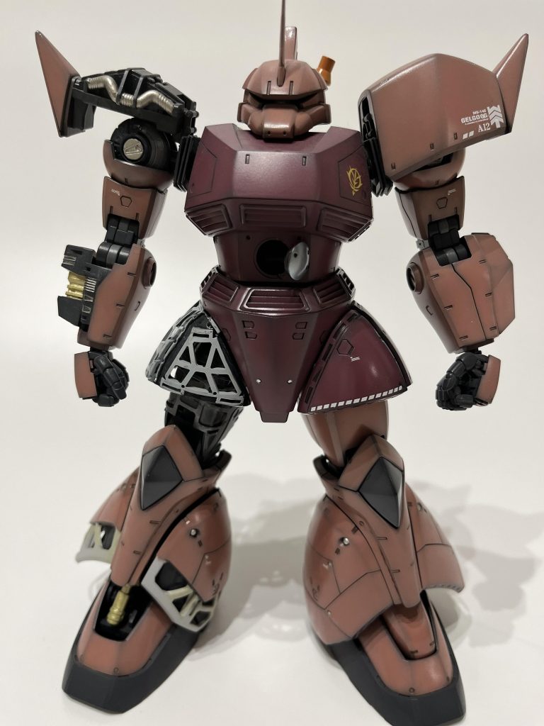 キットストレートです。よく「肩の位置が〜」といわれますが、かっこいいです。好きです。