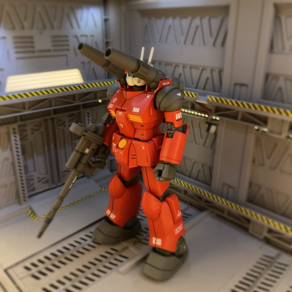 俯瞰から子供の頃、映画館に『めぐりあい宇宙』をみに行った時にガンキャノンの左胸に108・109のナンバリングを見て「カッコいい!」と思った思い出が…