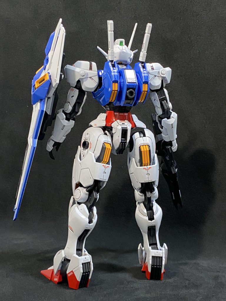 そうそうフレームは最近とてもお気に入りのカーボンマットブラック一色♪黒で墨入れすると程よく輪郭が出ていい感じ〜