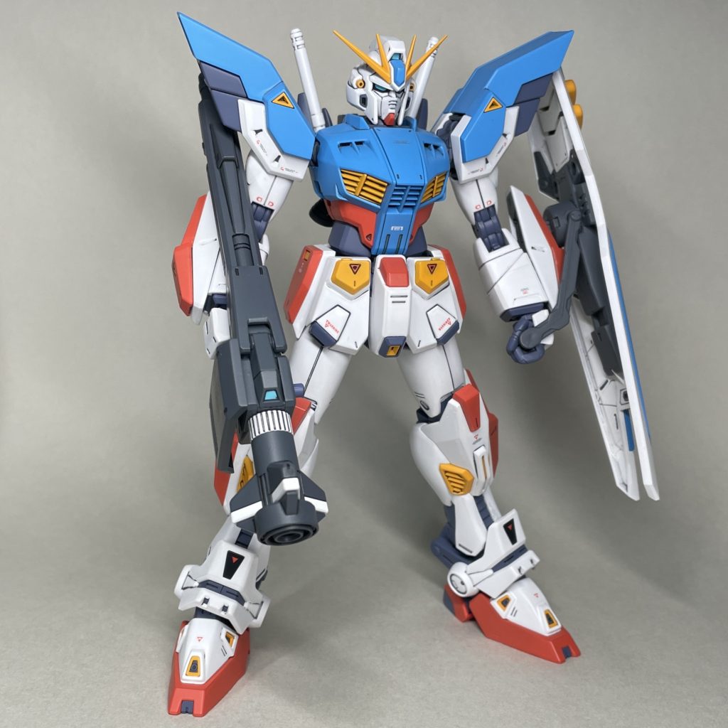 ビームランサー装備　ビーム収納状態