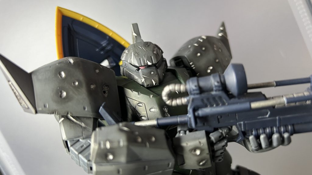 完成した後ポーズとらせて撮影弾痕がいい感じに塗れてる…はずっ！