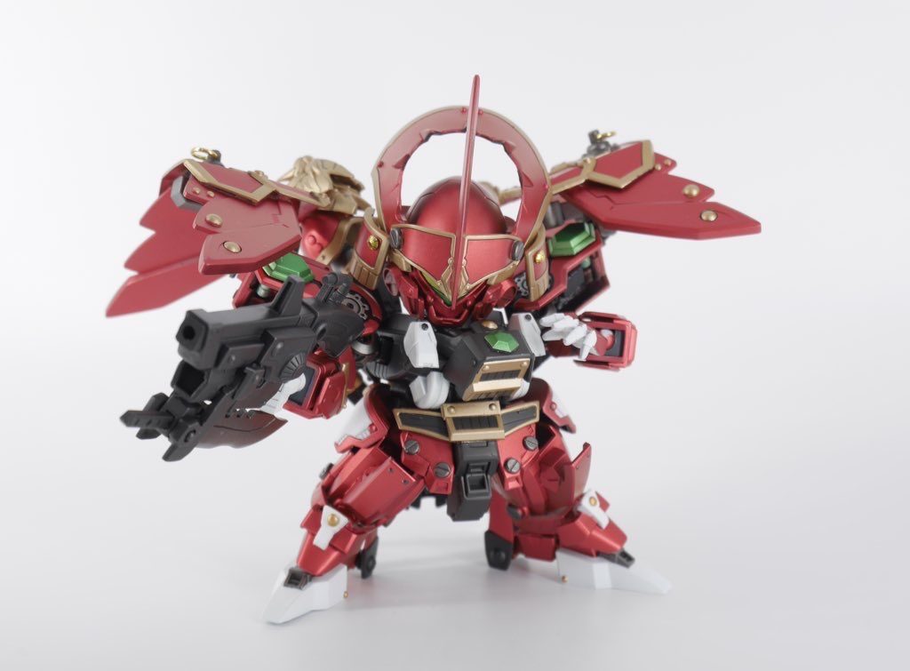 2期で追加された新装備、コンポジットアームズを元ネタにした装備もミキシングで制作しました。