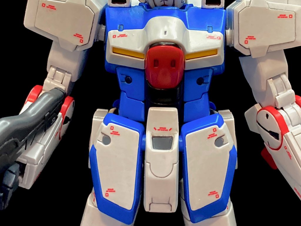 Ver.Kaに寄せてみた、各所に点在する丸モールドのグレー塗り分け。あと全身に点在する赤デカール。本家Ver.Kaのデカール量は桁違いですが、1/144サイズで再現したら耳なし芳一状態になりそうなので自粛しました。そうそう、ハイキューパーツのコーションデカールを初めて使ってみました。バンダイのより薄くて取り扱いがやや難しかったですが、使いやすいデザインでこれからも重宝です。ただ、全デカールに意味付けがあるようで、今回使っているデカールの大半が表面高温注意なので、本格派の人には怒られる奴かもしれません。ハイキューパーツ参考https://hiqparts.info/rb-ref