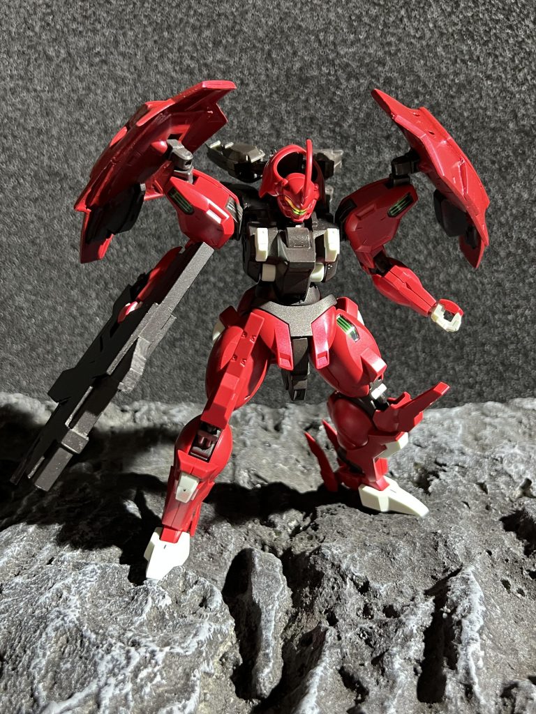 劇中っぽいベースで撮影。武器が設定より大きめになりましたが、バランス的には迫力があって良いかなと思ってます。