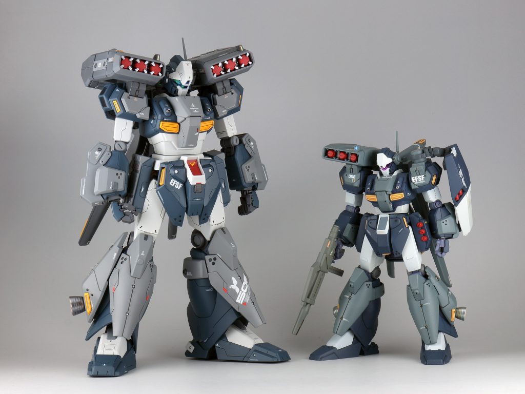 2012年に制作したHGUC版とツーショット。