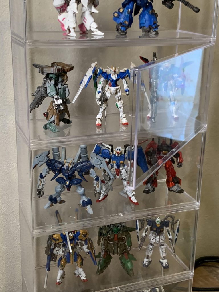 各階、扉が前面に開くので、入れ替えや調整も楽チンです。