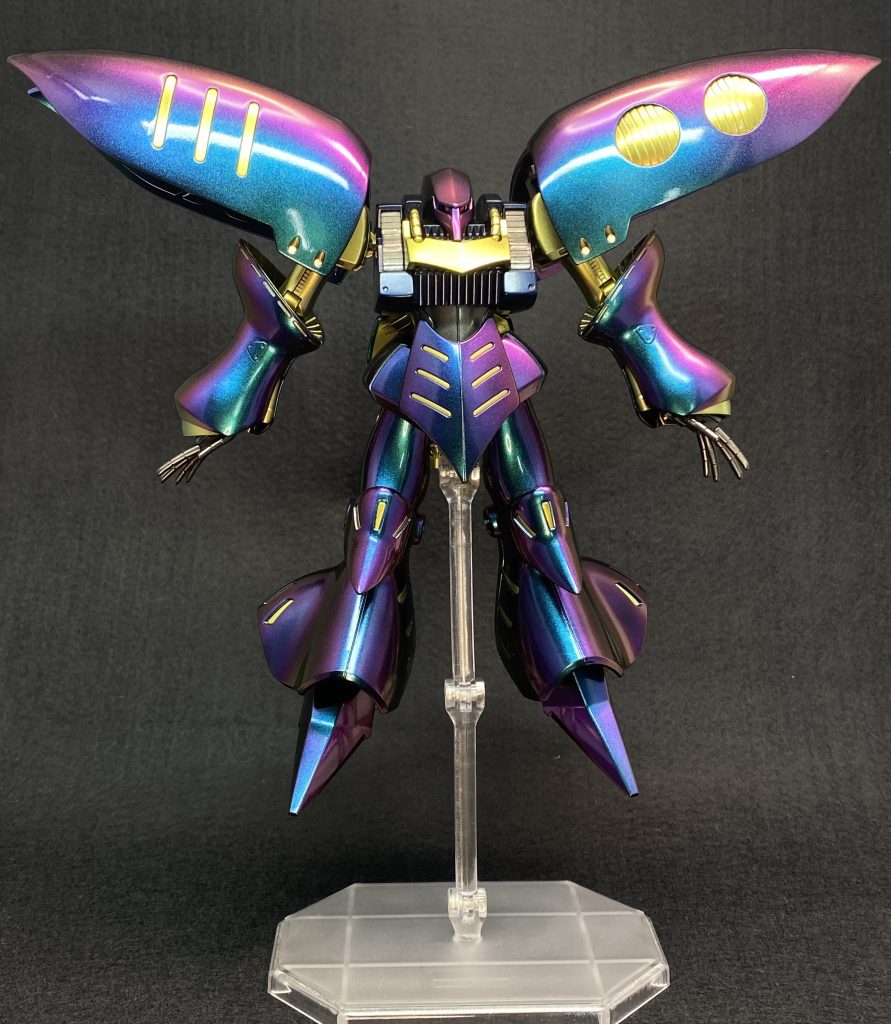 偏光塗料の効果のおかげで見る角度で色味が変わります。塗料の性能が素晴らしいです。ありがとうガイアノーツさん。