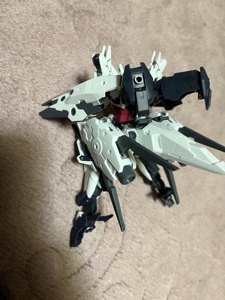 後ろ姿を載せるの忘れてたのでここに置いとこうと思います。