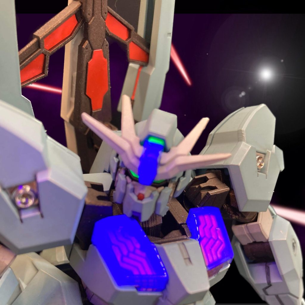 パーメットスコアを再現！ブラックライトで発光