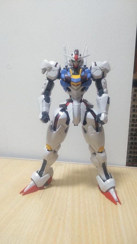 スジ彫りを追加と深くしてみました。