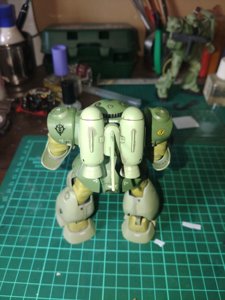 デカール待ちのザク改がチラ見