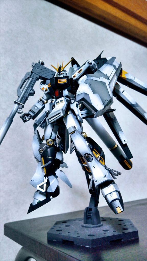 スミ入れ、デカール前