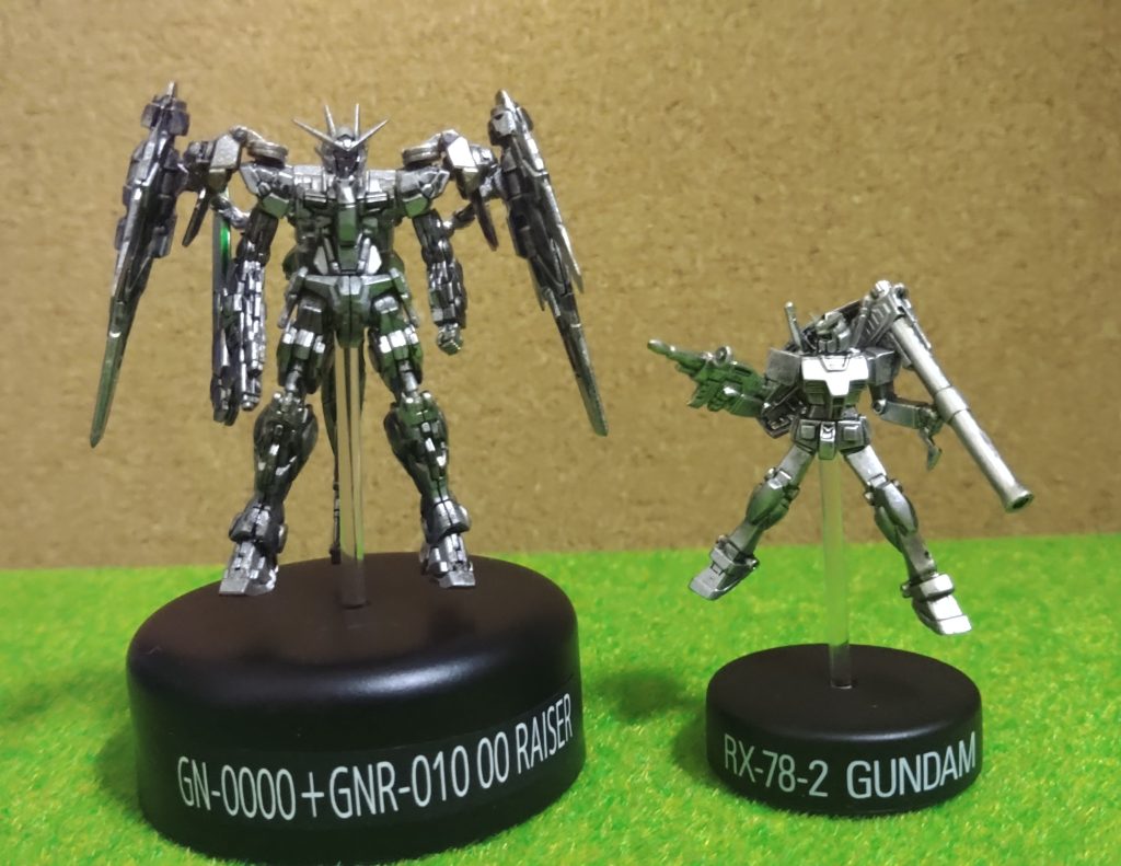 元ネタのガンダムミニフィギュアセレクションと比較150円くらいのラムネ付きフィギュアでレアカラーやシークレットもあって欲しいのがなかなか引けなかった思い出