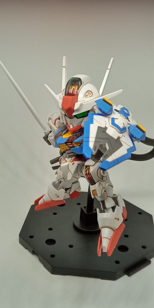 シールドのシールどう…ですか?塗り分けたようです。バンダイさんありがとう。