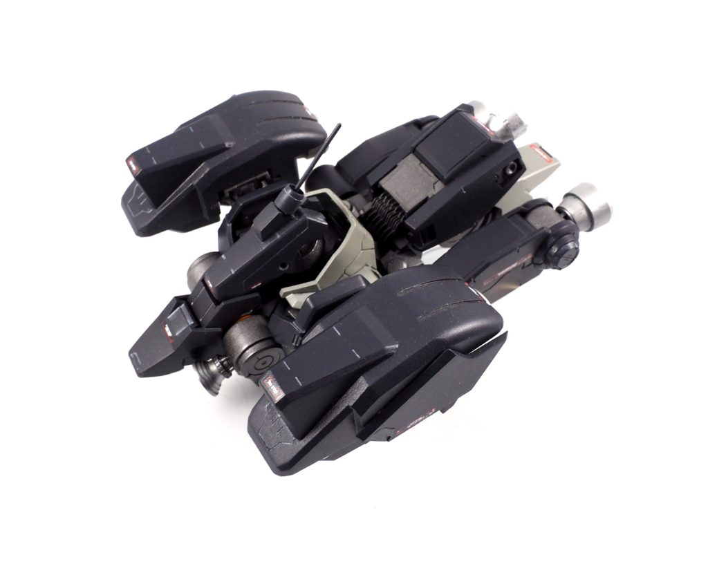 オマケ。製作途中に思いついた脱出艇形態。さしずめコア・スピーダーといったところでしょうか。(検証機という設定で作ったので、データやパイロットの保全目的的な)