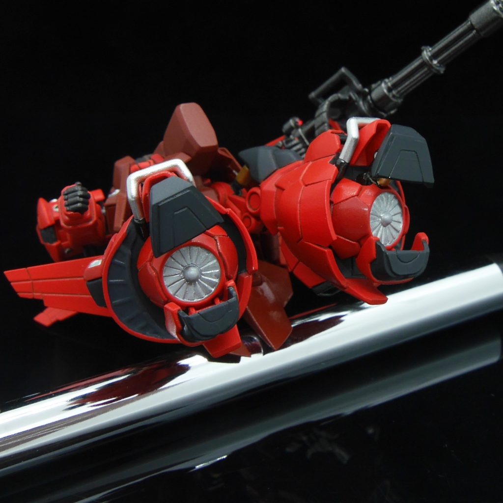 足側面と裏をプラバンで形状変更しています