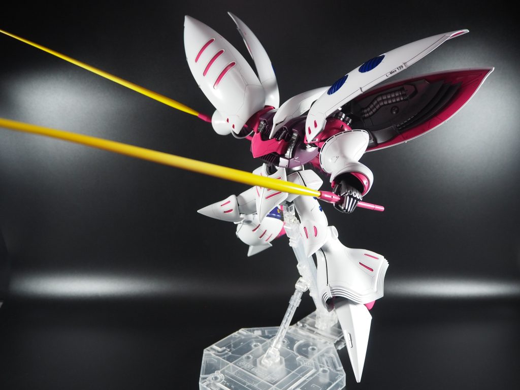 両手分を製作した事でキュベレイのサイズ感に負けない迫力が出るように