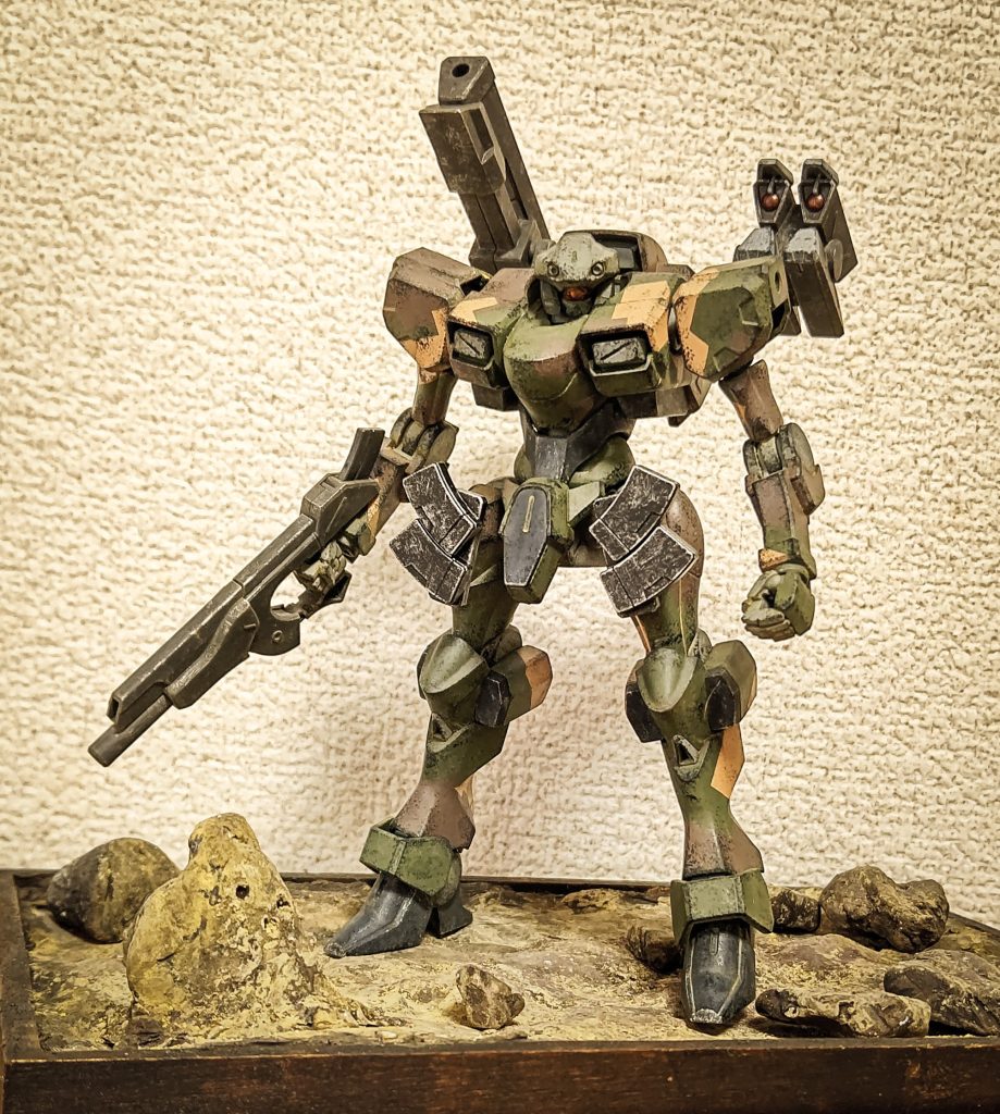 部分塗装＆ウェザリング仕上げ。左手にも武器を持たせたくなりますね。