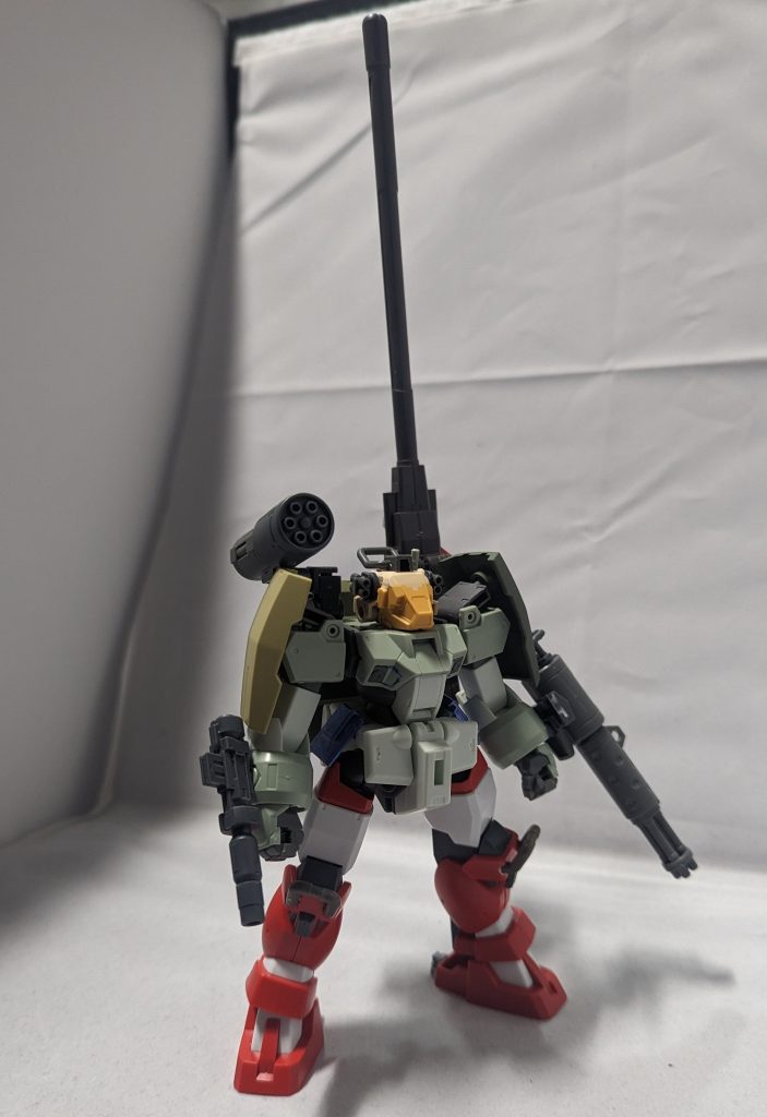 制作過程その2武装強化、ザックにザクⅠスナイパーのバックパックにジャイアントガトリングのパーツ使ったミサイルポッドとダガーL拡張セットのドッペルホルンを搭載、この時点のガトリングはデミ拡張セットのヤツでした。