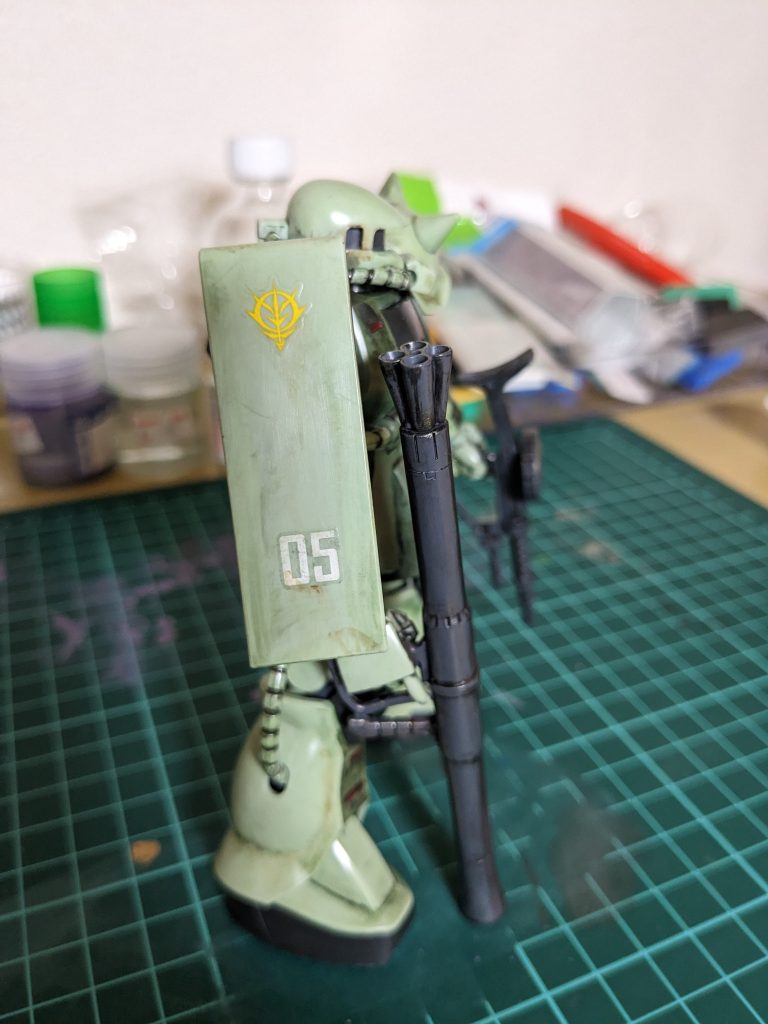 水転写デカールはここだけです。たくさん貼りたい欲に駆られましたが元の素材を活かしたい思いもあり我慢。