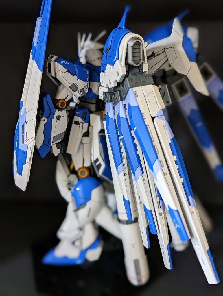 Hi-νガンダム–3枚目/制作者：腹痛