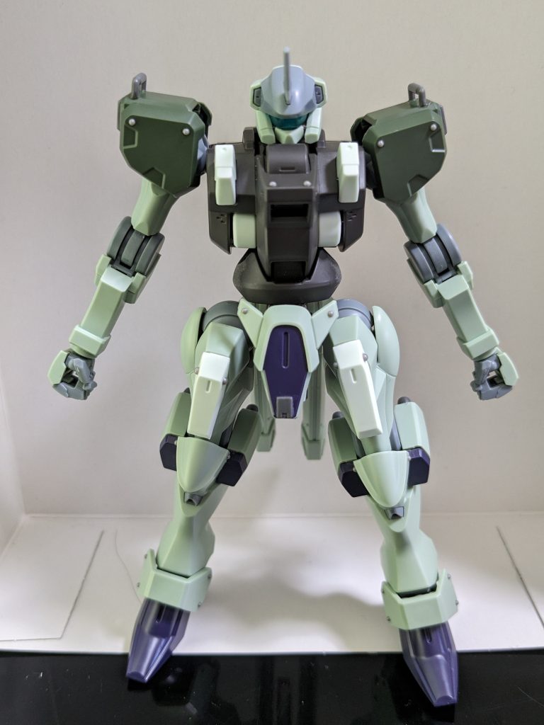 素体はザウォート、各所にダリルバルデのパーツを使っております。また今回はほぼ筆塗りで仕上げておりますので筆ムラが目立ちますね(笑)😅