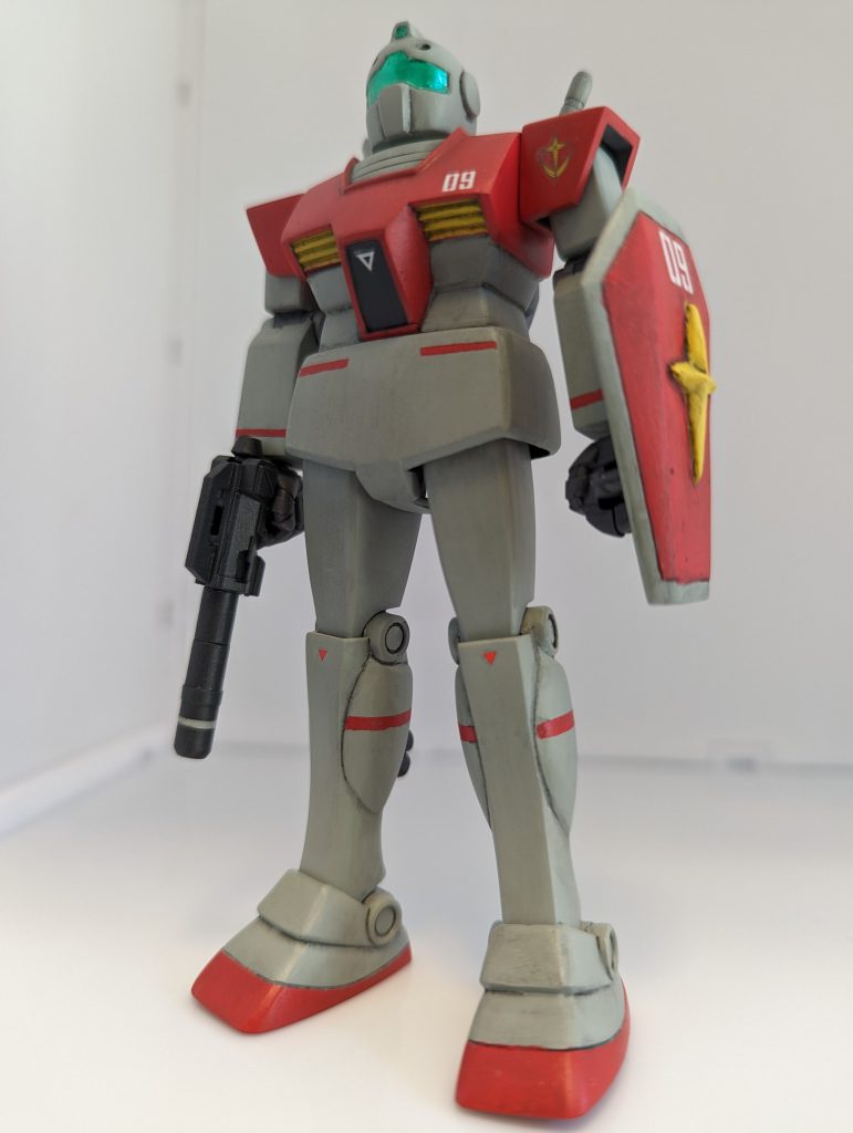 他には股関節をアルミ線接続に、上半身と下半身で1mmずつ延長しました。