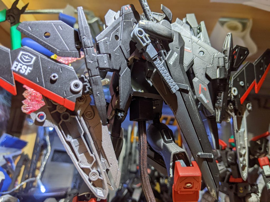 バスターソードも装備したまま合体可能