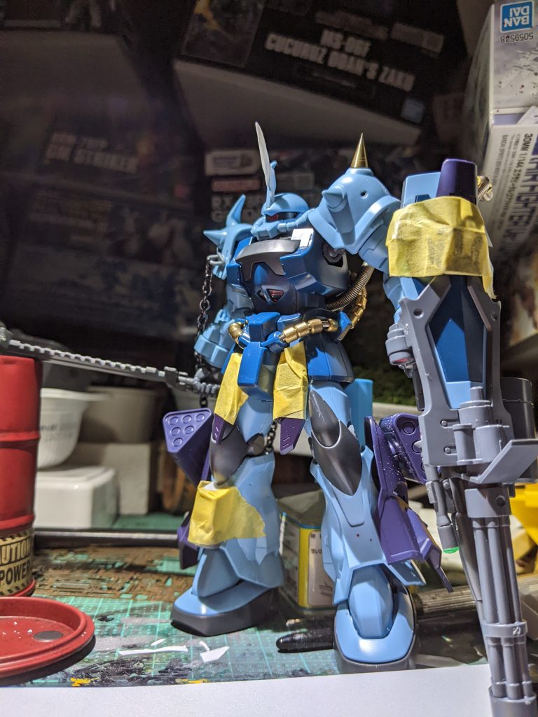 塗装前 この時は足のバーニアはカバー付きの下向きに付けようとしましたが、なんか違う気がしたのでああなりました。