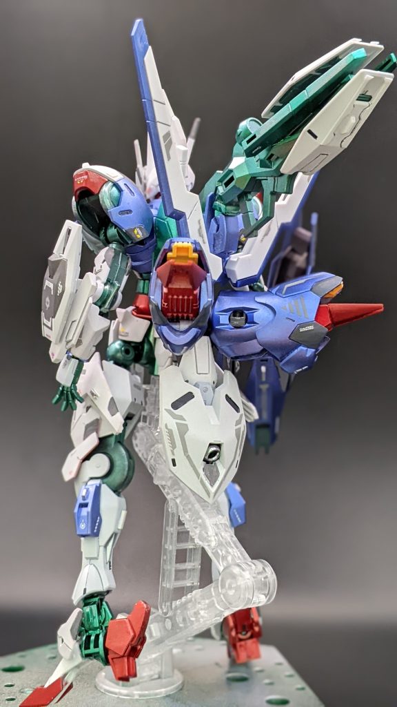 女性っぽいスタイルにしたので後ろにリボン風装備付けました。