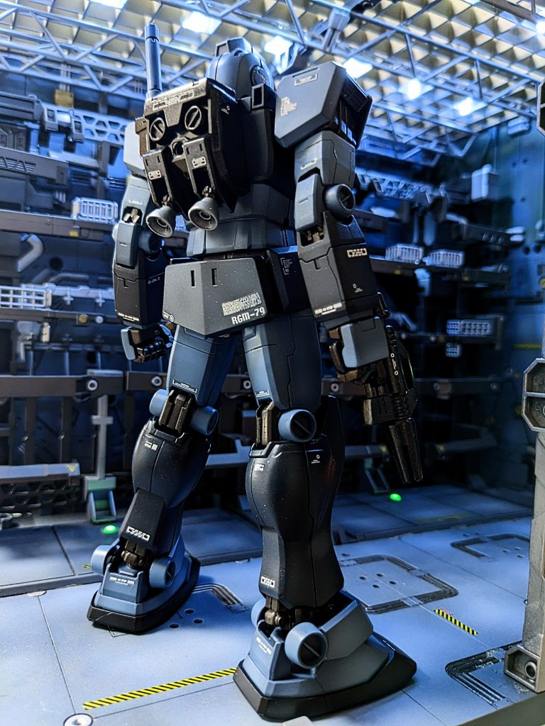 バックショット。白デカールが映えます。