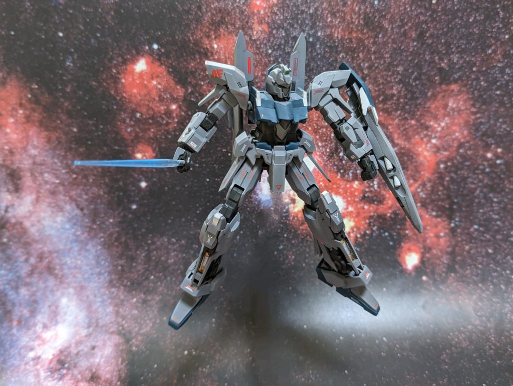 劇中では左手に武器を持つ機会が多いけど、左手の持ち手がないのが残念。