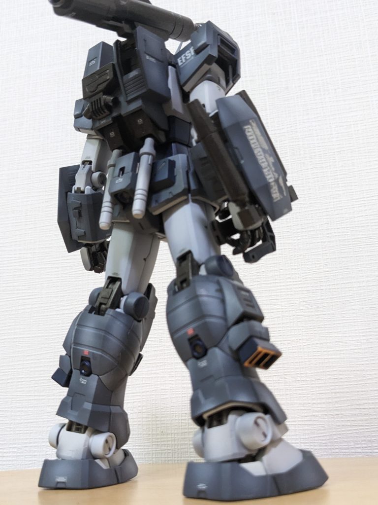 バックショット。マーキングはキット付属、他キット流用。更にシールド等に自作デザインのオリジナルデカールを使用しています。