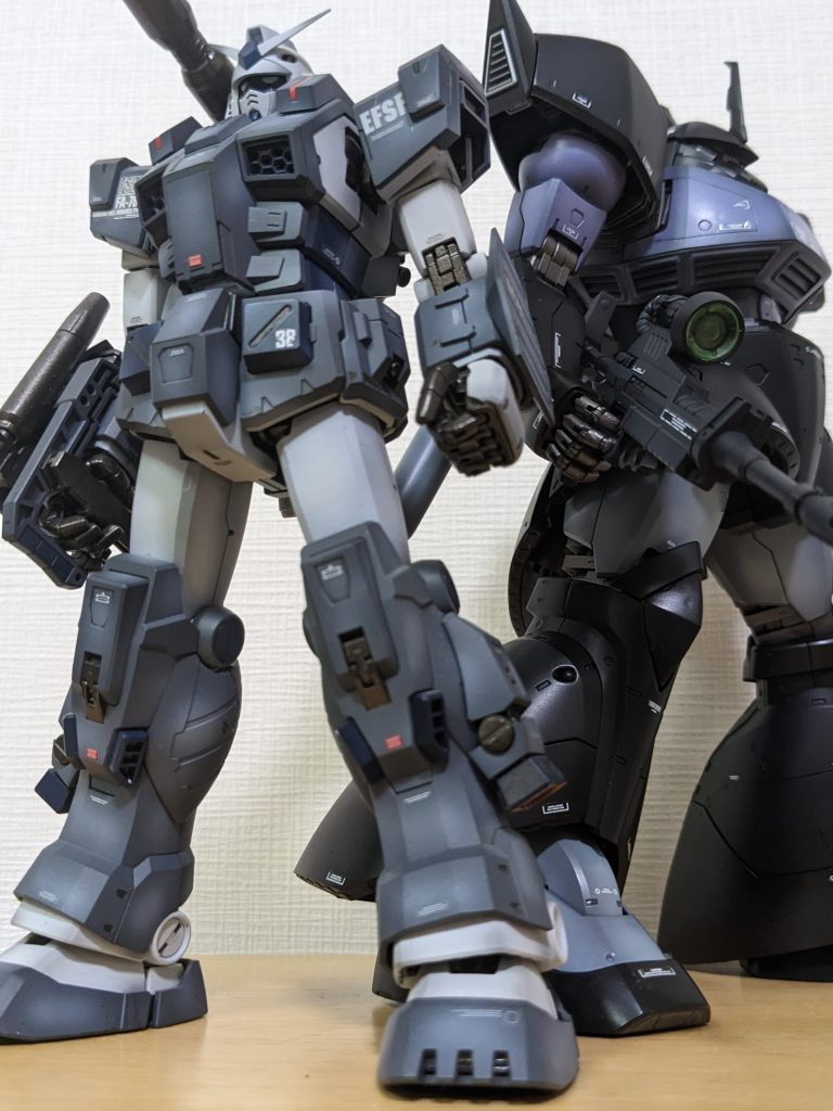 揃い踏みをもう一枚。MSVは下からのショットが似合います!