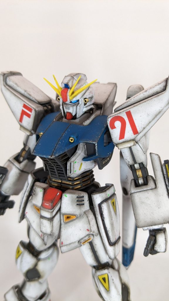 バルカンとマシンキャノンはメタルパーツを使ってみました💡…といっても模型用じゃなくて、手芸用品やICソケットピン。安上がりです✨…ユザ○ヤをウロウロする怪しい中年男性(爆)  まだまだ細部は甘いものの、短時間でサクッとここまでの作品が作れるのは素晴らしい💡お気楽ウェザリングこそ、素組&無塗装派の最高の武器に間違いありません!! 最後まで閲覧いただき、ありがとうございます(*^O^*)「なんとぉ~!!」