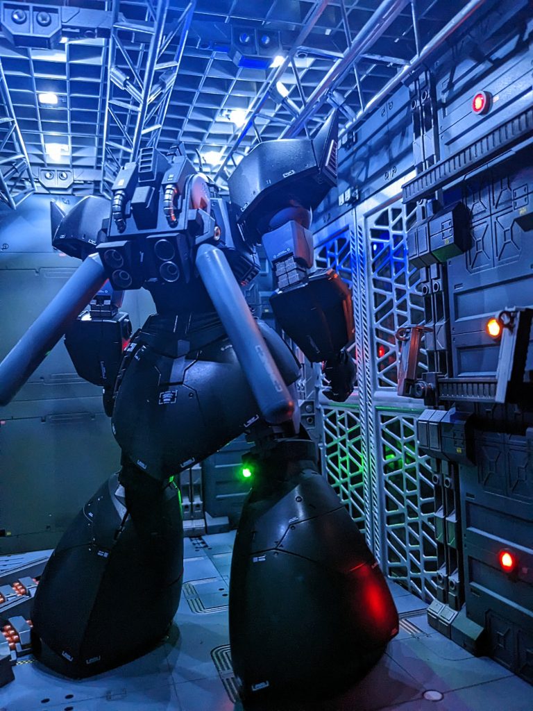 格納庫でバックショット。PS5のグラフィックでギレンの野望の新作ができたら幸せだな〜と妄想しながら製作しました。