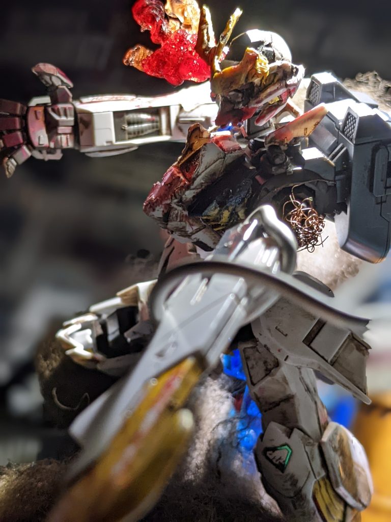 エフェクトははんだごてでクリアランナーを溶かしながら接合して作ってます。