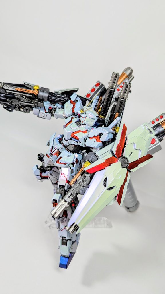 偏光とメタリックにこだわりました