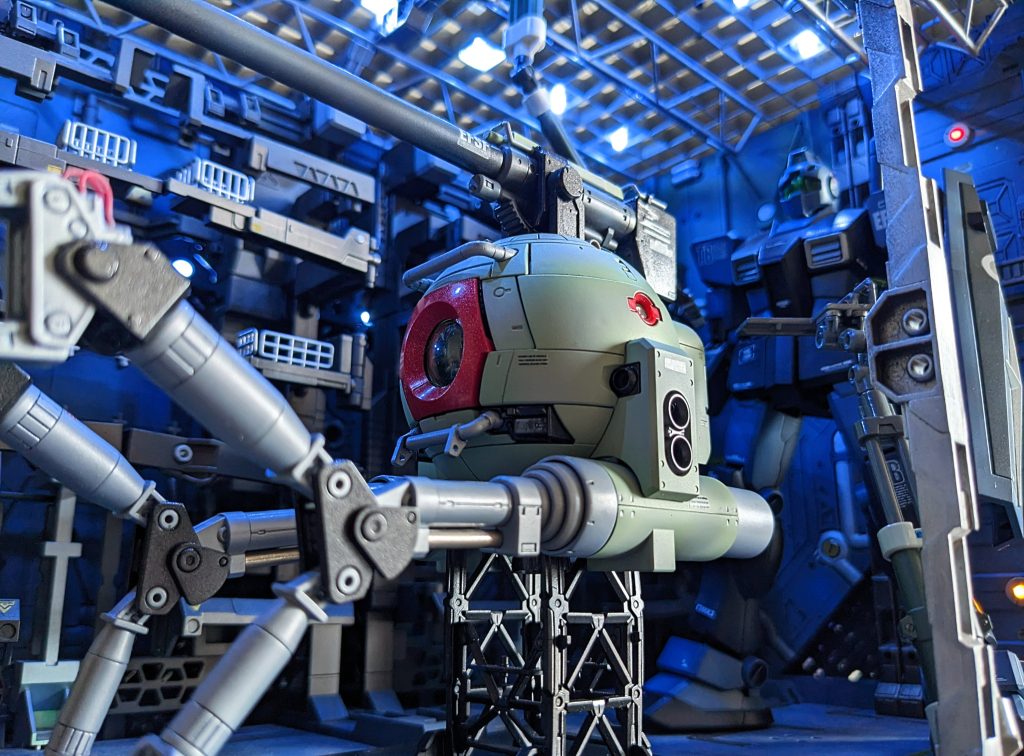 あおりショット。静かに出撃を待つ僚機です。