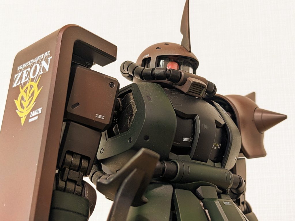 アップショット。モノアイは基部を改修してコトブキヤのHアイズに置き換えています。