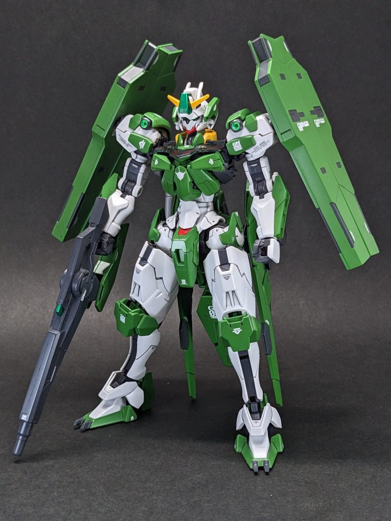 前回作成したエアリアル×クアンタと同様、肉抜き穴埋めや腰、スネなどの延長加工をしました