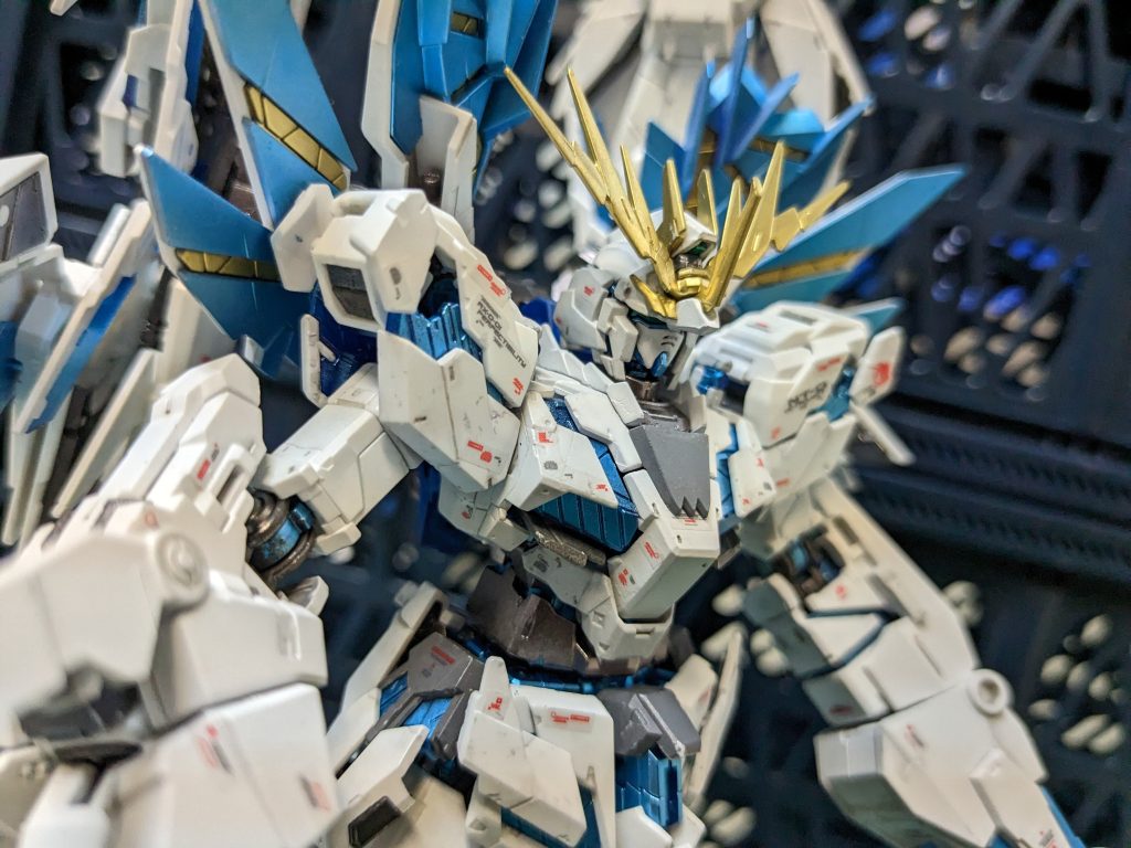 バストアップ。