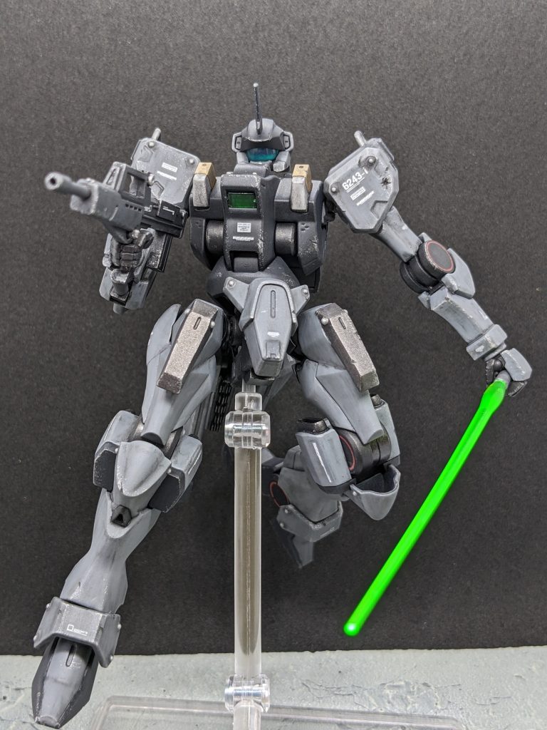 頭部センサー(青緑)はレジンによる自作パーツになります😏