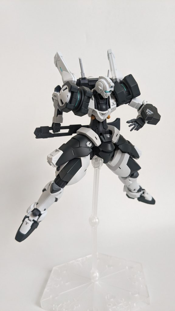 左腕はガントレットつきのバルバトスです。腕だけアシンメトリー、お気に入りです✨