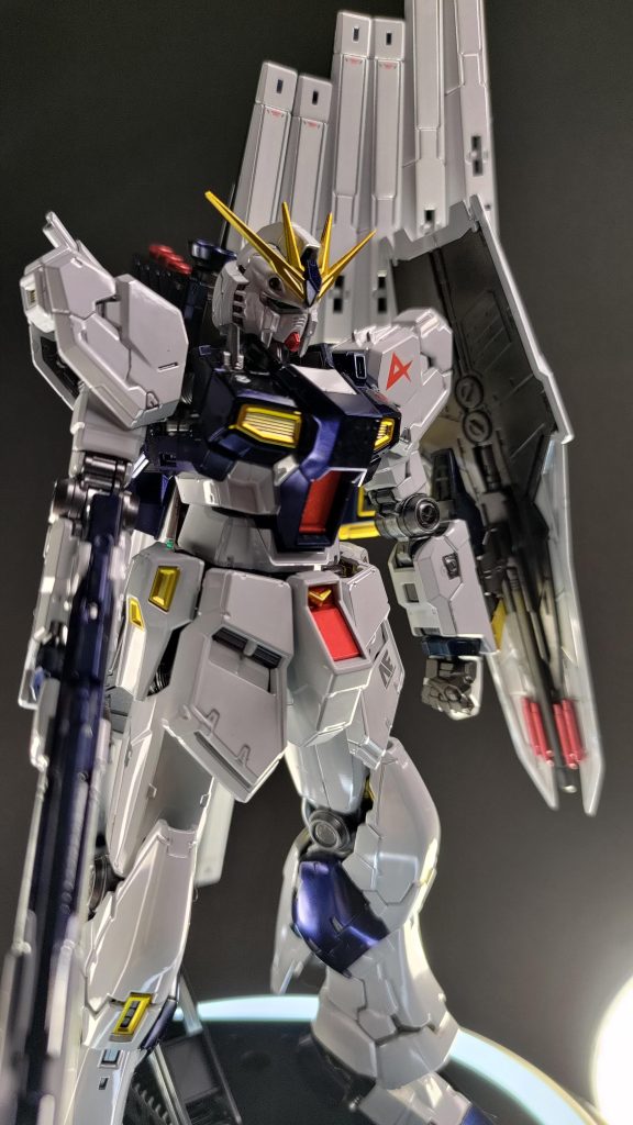 素立ちその2膝の光沢が凄いです なおマークセッターにも溶剤が含まれておりチタニウムフィニッシュに悪影響を与える…と思っていましたが特に影響は無さそうです 念のためマークセッターは最小限 拭き取りはこまめに行っています