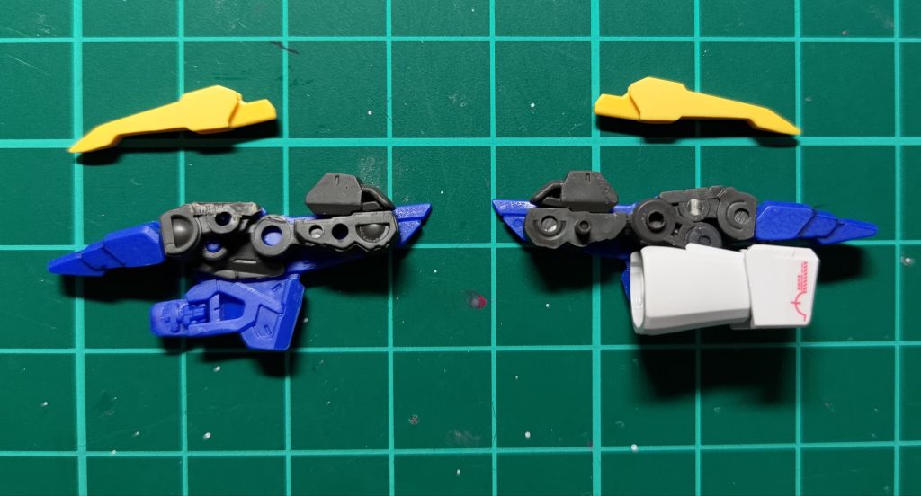 さすがにこれはゴッドの腕も加工しないとマウントできませんでした。ライオンクローで隠れる部分にナイフで切り込みを入れ、太陽剣にプラ板を接着したボス穴方式の接続です